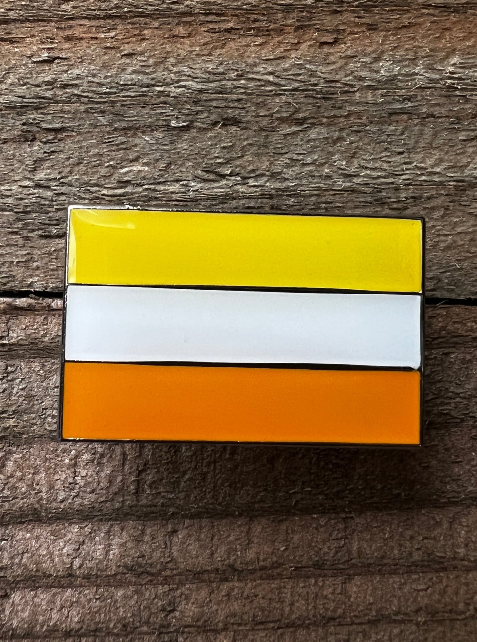Maverique Flag Lapel Pin - 1" x 5/8"